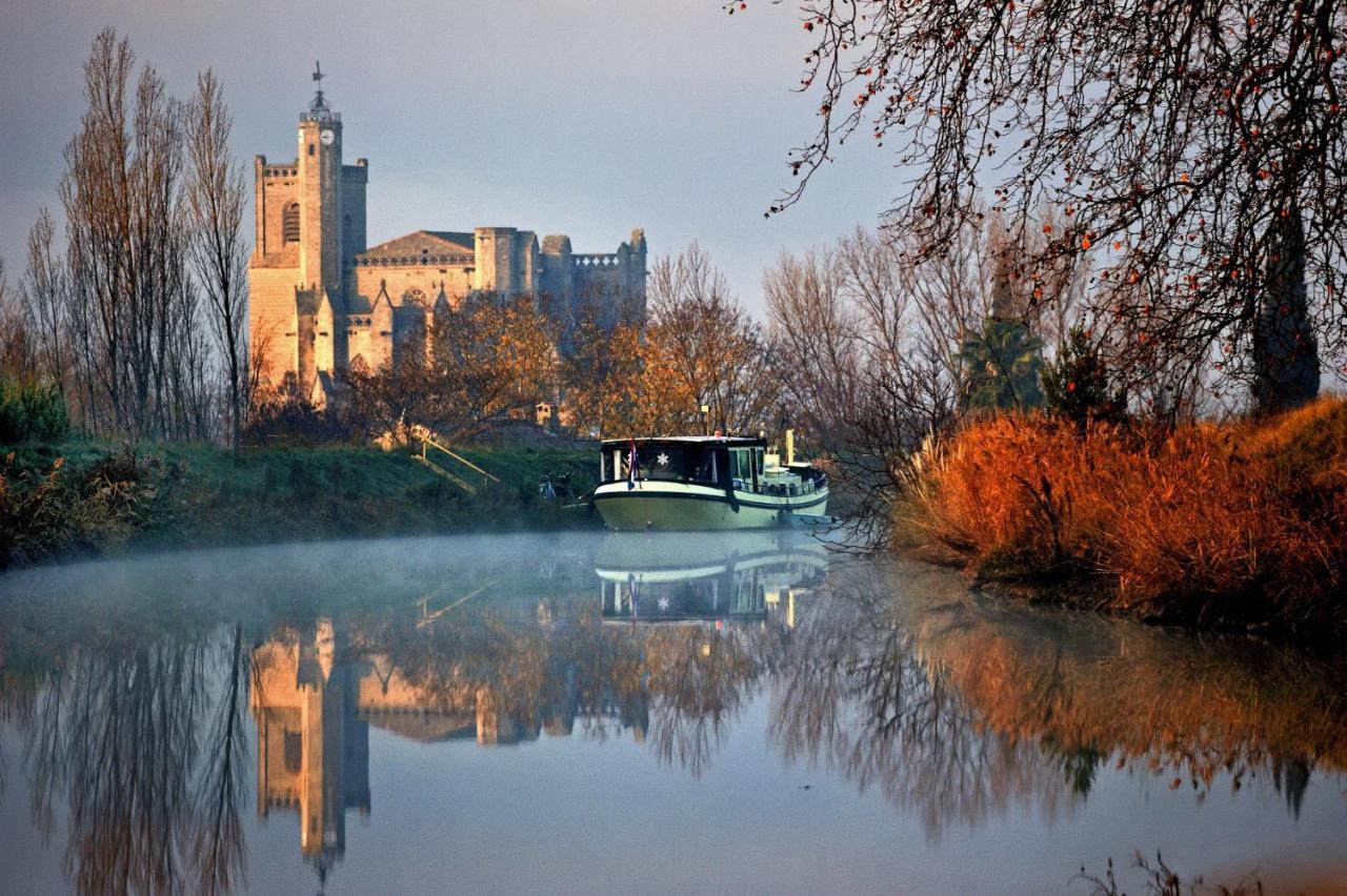 Les Hotes De La Combe Mouis Creissan Bagian luar foto